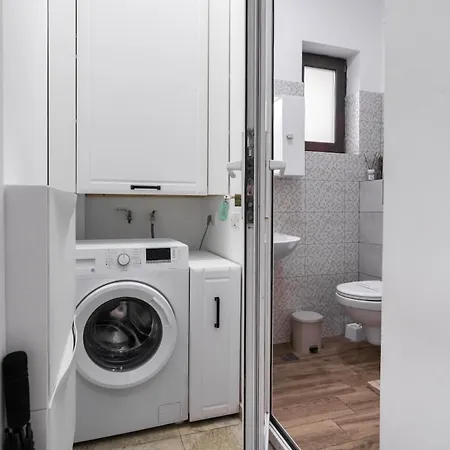 Apartman Parter - Terasa & Parcare - Spitalul Fundeni *