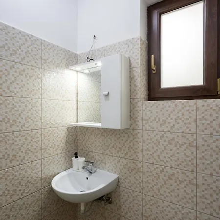 Parter - Terasa & Parcare - Spitalul Fundeni Apartman Bukarest