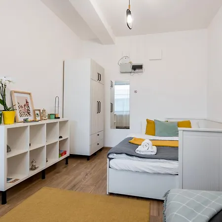 Parter - Terasa & Parcare - Spitalul Fundeni Appartement *