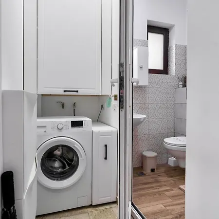 Parter - Terasa & Parcare - Spitalul Fundeni * Boekarest