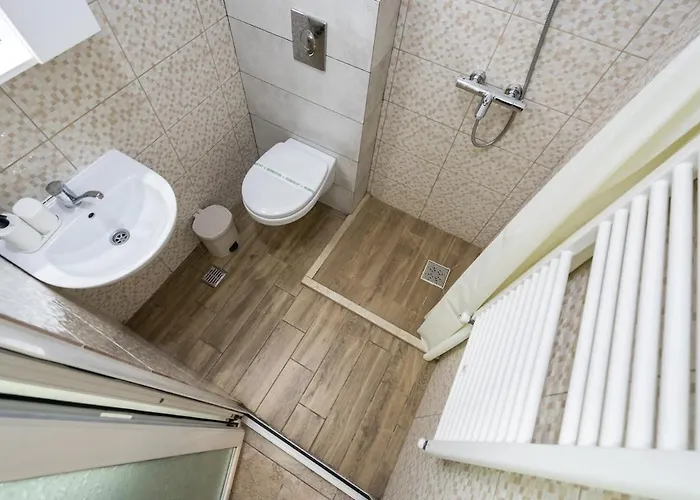 Parter - Terasa & Parcare - Spitalul Fundeni * Bucarest