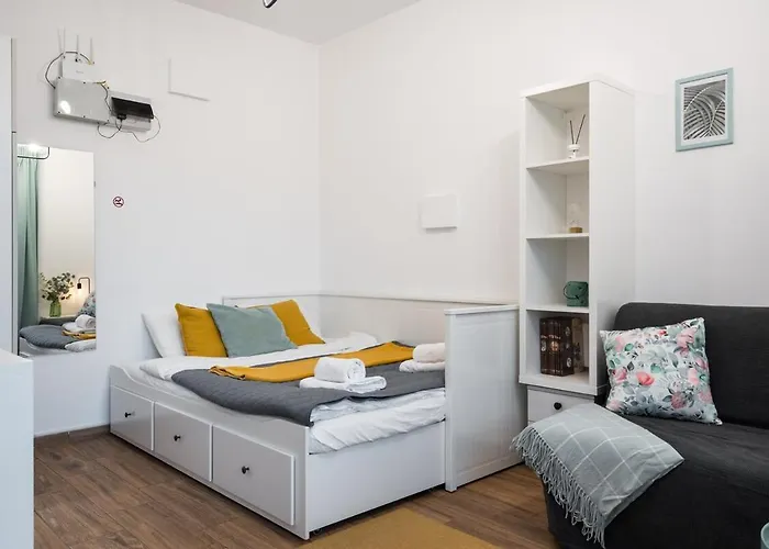 Parter - Terasa & Parcare - Spitalul Fundeni Appartement